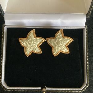 Vintage Avon faux pearl starfish earrings.